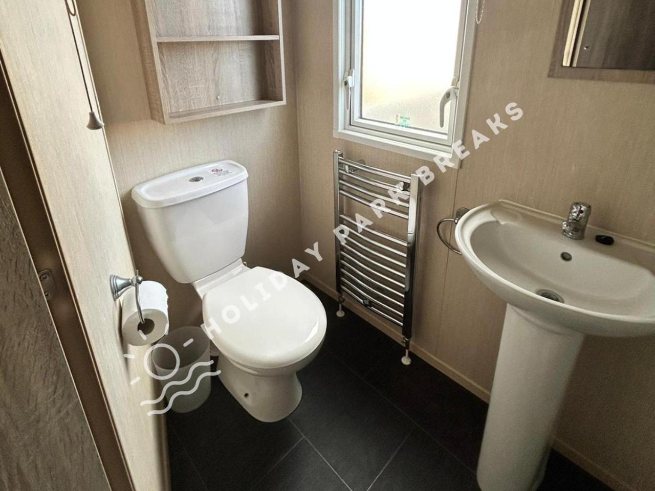 Haywood - 3 Bed Pet Friendly Holiday Home At Seal Bay Selsey Exterior foto